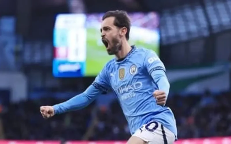 صفقة مجانية منتظرة.. برشلونة يبدأ تحركاته لضم نجم مانشستر سيتي الصيف المقبل